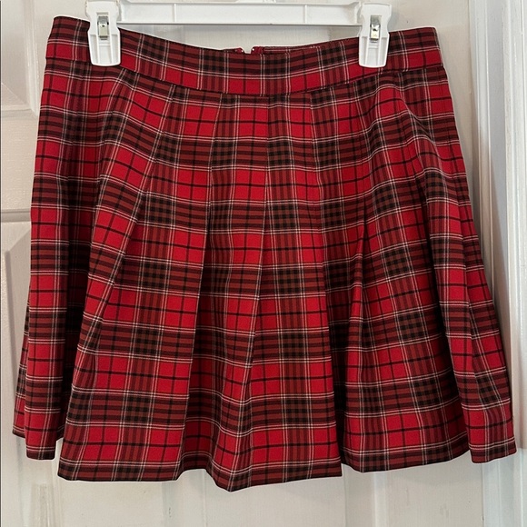 Women Love Tree Red & Black Plaid Polyester & Spandex Skater Skirt Size Large - Picture 2 of 7